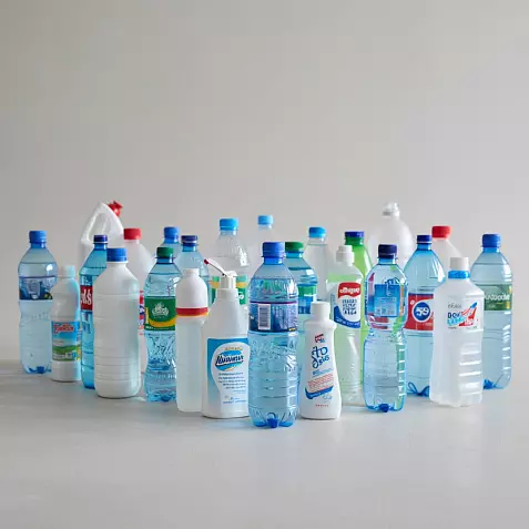 ПЛАСТМАССОВЫЕ БУТЫЛКИ