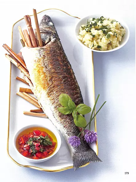 École Ritz Escoffier, Париж: 100 пошаговых рецептов от кулинарной школы Ritz Paris